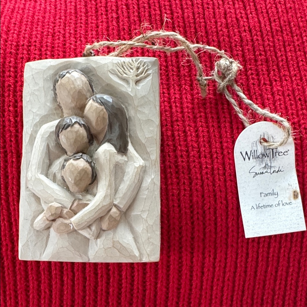 Willow Tree Family Embrace Plaque - Cream and Brown